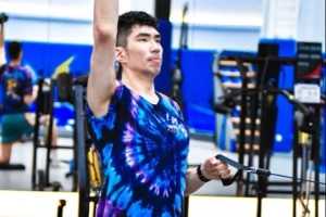 期待健康归来!余嘉豪晒训练照:恢复中 我很快就会回来