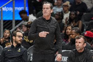 蜘蛛直播_蜘蛛免费NBA在线直播_蜘蛛足球无插件高清观看