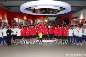 足球直播_足球免费在线高清直播_足球视频在线观看无插件