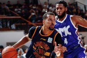 蜘蛛直播-免费无插件直播在线观看_蜘蛛直播nba免费高清现场直播