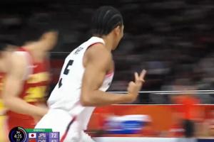 无语了!日本男篮连续得分 中国男篮落后达到全场最高的35分...