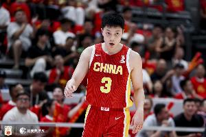 胡明轩:非常荣幸能当中国代表团的旗手 这是一份荣耀一份激励