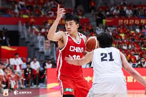 投射辣眼!王俊杰本届亚运会场均9分7.2篮板 投篮命中率37.3%
