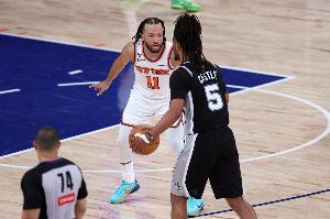 蜘蛛直播_蜘蛛免费NBA在线直播_蜘蛛足球无插件高清观看