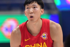 记者:周琦给郭士强打电话说我能打亚运 都要衣服尺码&后来没下文