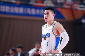 今夏两年顶薪续约!记者:陈盈骏将于明天启程返回北京