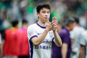 津媒:U19国足热身赛1-0天津津门虎 巴顿最快下周才能尝试慢跑