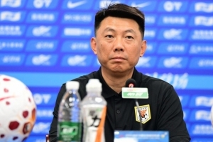 唐田:我们对年轻球员的使用是独一档的存在,年轻人不能为用而用