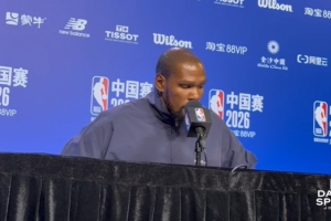KD:我请求教练让我出战下半场 我只是渴望打球喜欢去做这件事!