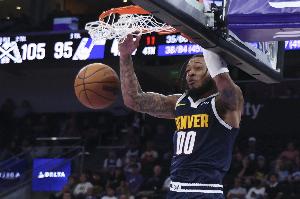 给足时间!惠特摩尔替补24分钟13中7拿下17分4板1断 正负值-21