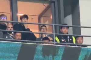 本场未进大名单!李昊在包厢观看北京国安vs青岛西海岸